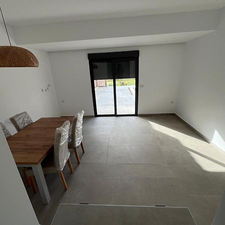 Cato Agro 3, Seafront Villa With Private Pool Afiartis Esterno foto