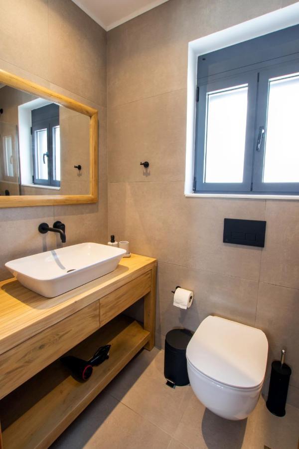 Cato Agro 3, Seafront Villa With Private Pool Afiartis Esterno foto